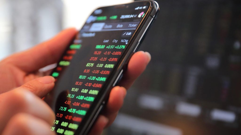 trading on smartphones